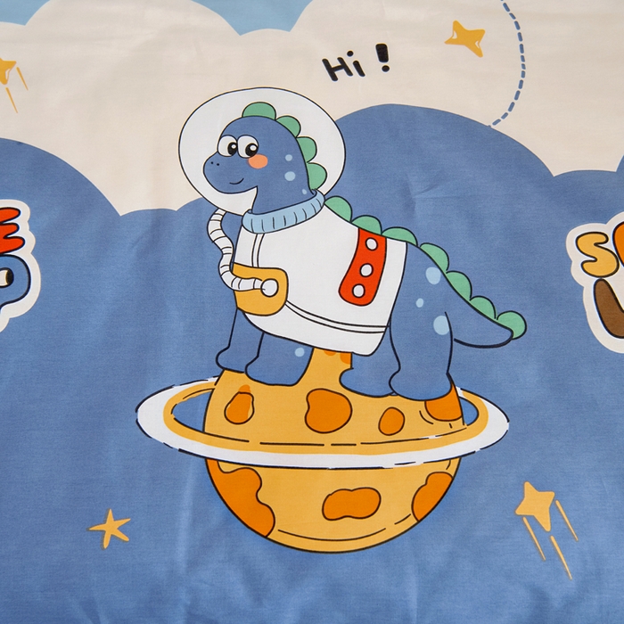 91家纺网 家纺一手货源 找家纺 芭伯妮 2026新款全棉AB版幼儿园三件套宝宝午睡被子六件套儿童被套多件套（第一批） 星际恐龙