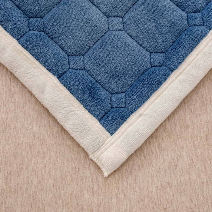 91家纺网 家纺一手货源 找家纺 女子家纺 2025新款全消光牛奶绒床垫 宝石蓝