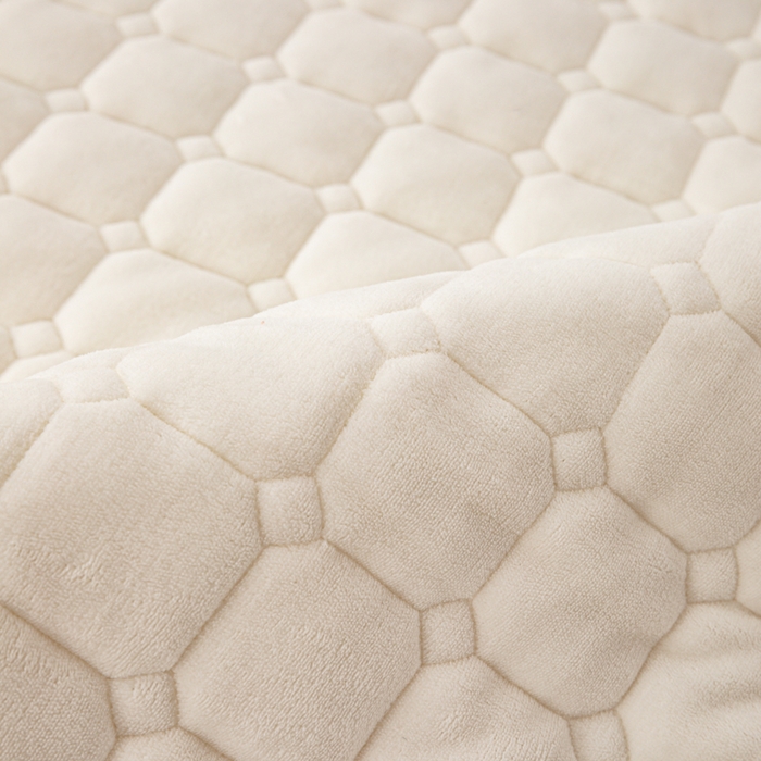 91家纺网 家纺一手货源 找家纺 女子家纺 2025新款全消光牛奶绒床垫 奶油白