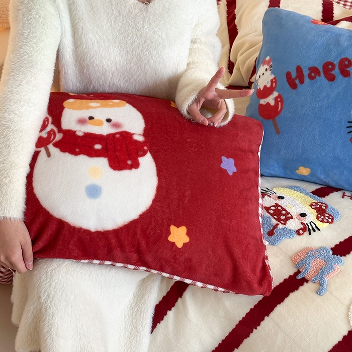 91家纺网 家纺一手货源 找家纺 桃子家居 2025新款A类毛巾绣立体数码印花可爱卡通圣诞印加绣加厚牛奶绒系列四件套 绒印加绣-福运猫咪