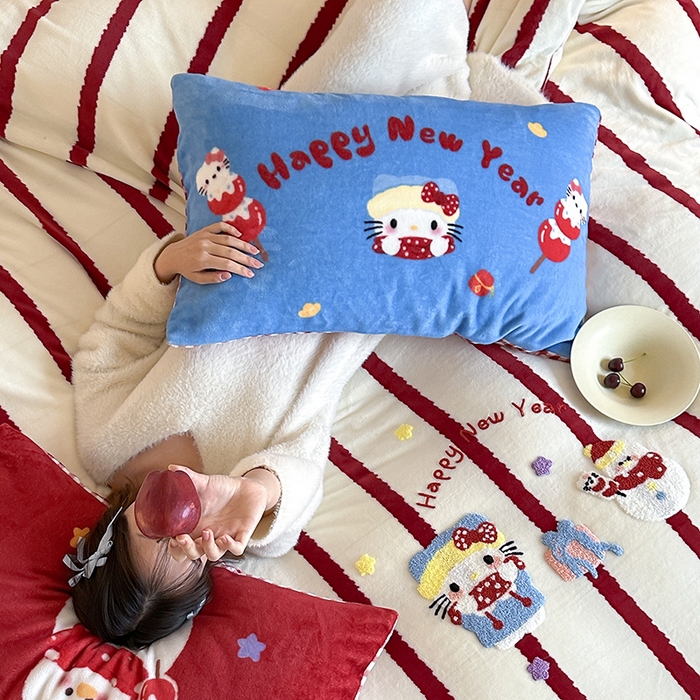 91家纺网 家纺一手货源 找家纺 桃子家居 2025新款A类毛巾绣立体数码印花可爱卡通圣诞印加绣加厚牛奶绒系列四件套 绒印加绣-福运猫咪