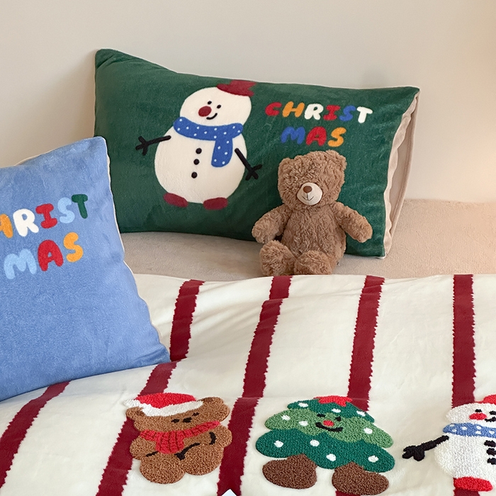 91家纺网 家纺一手货源 找家纺 桃子家居 2025新款A类毛巾绣立体数码印花可爱卡通圣诞印加绣加厚牛奶绒系列四件套 绒印加绣-条纹圣诞快乐