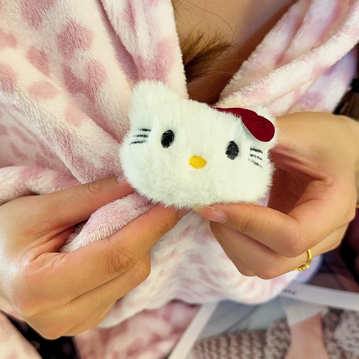 91家纺网 家纺一手货源 找家纺 兜米家居 2026新款四季款豹纹披肩毯毛毯法兰绒毯子 豹纹粉