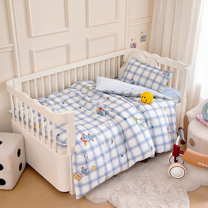 91家纺网 家纺一手货源 找家纺 芭伯妮 2026新款全棉AB版幼儿园三件套宝宝午睡被子六件套儿童被套多件套（第一批） 宇航星梦