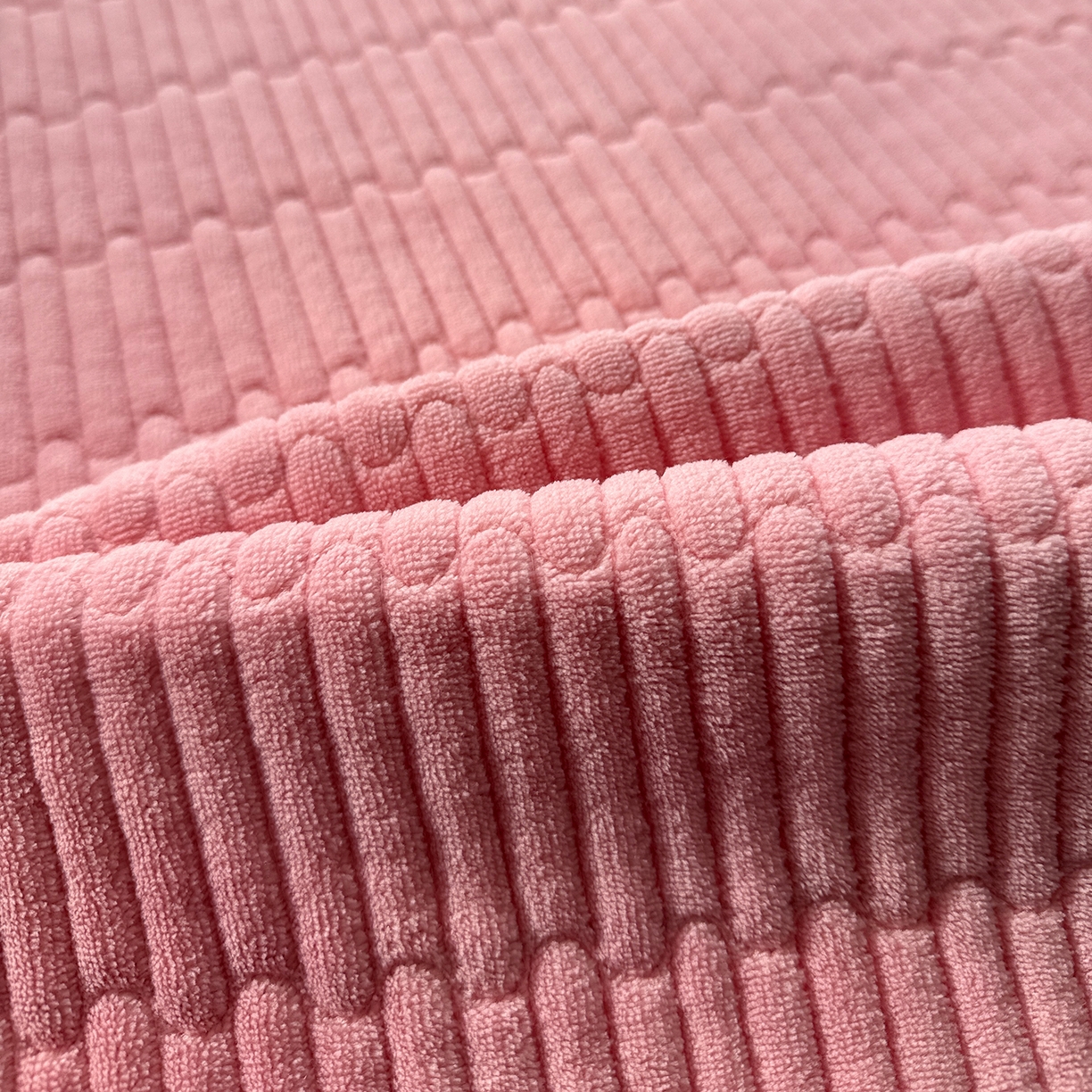 91家纺网 家纺一手货源 找家纺 恒尚居 2026新款A双层纱B牛奶绒床盖双面两用夹棉床单学生床垫床褥子系列二 KT猫【A双层纱-B牛奶绒】