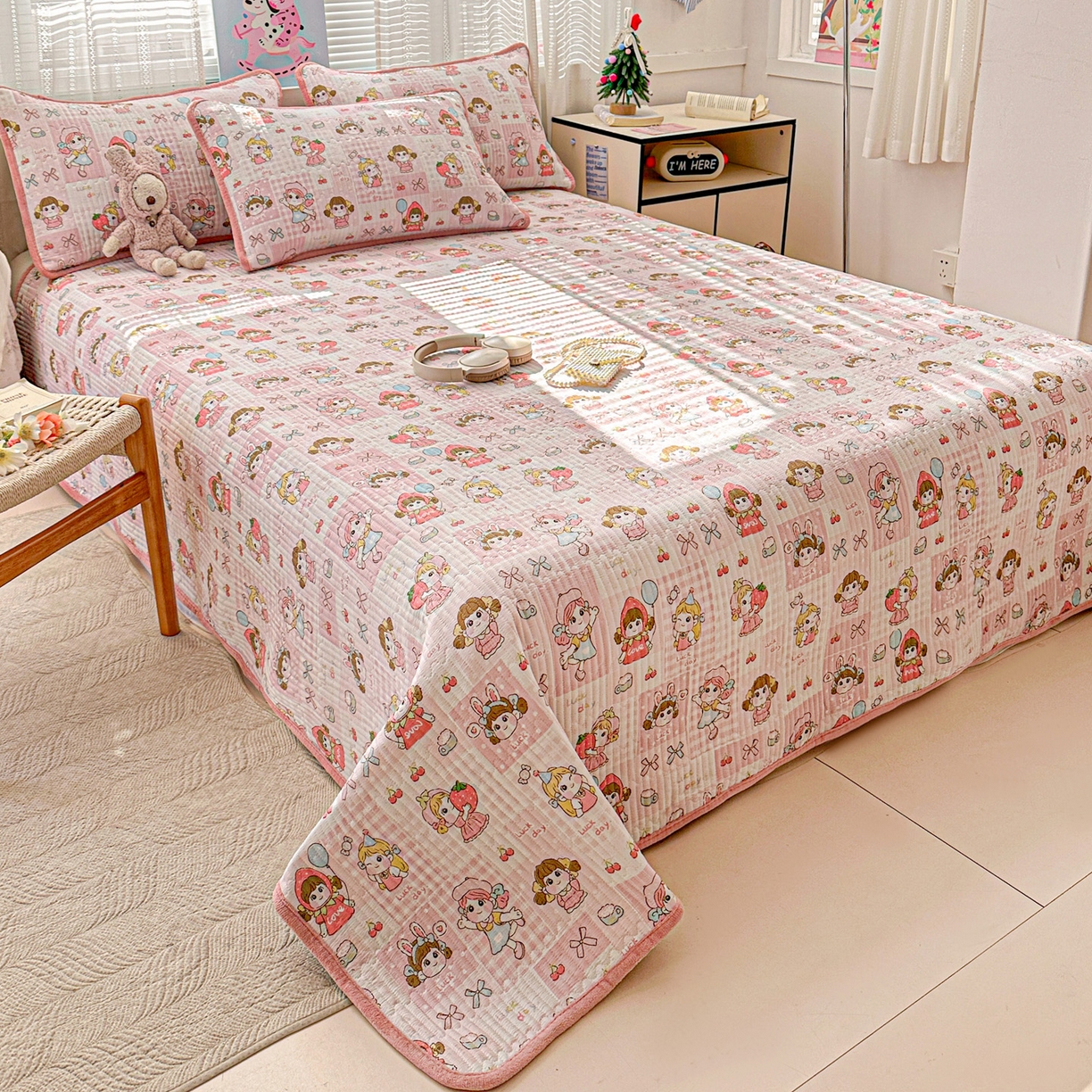 91家纺网 家纺一手货源 找家纺 恒尚居 2026新款A双层纱B牛奶绒床盖双面两用夹棉床单学生床垫床褥子系列二 棒棒糖女孩【A双层纱-B牛奶绒】