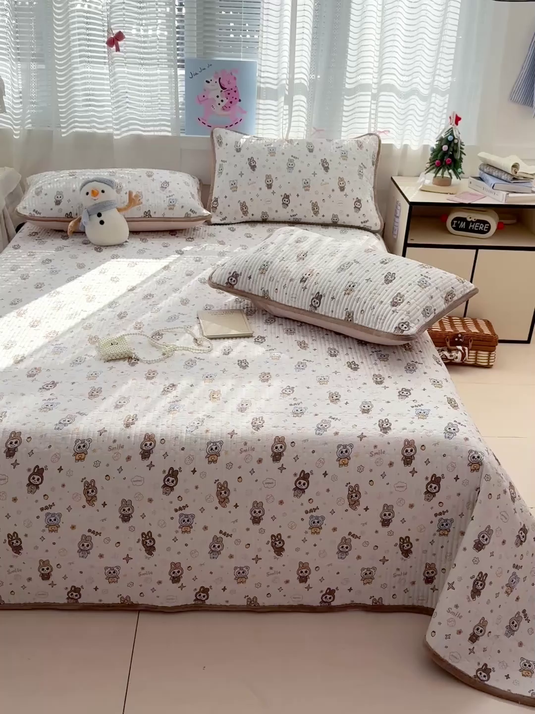 91家纺网 家纺一手货源 找家纺 恒尚居 2026新款A双层纱B牛奶绒床盖双面两用夹棉床单学生床垫床褥子系列二 拉布布【A双层纱-B牛奶绒】