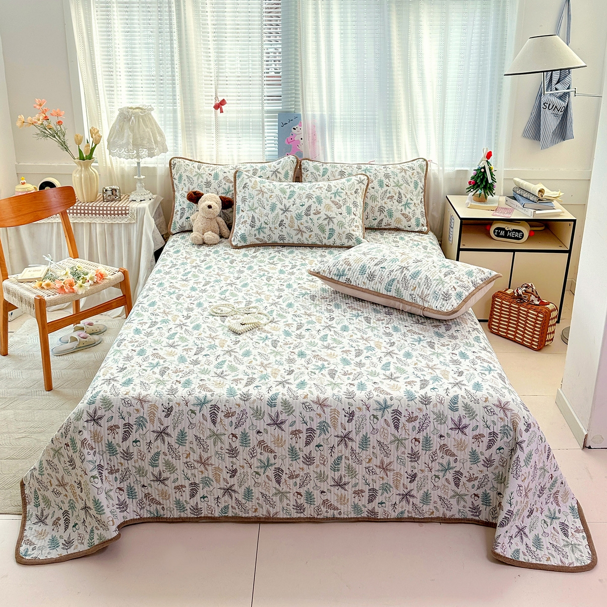 91家纺网 家纺一手货源 找家纺 恒尚居 2026新款A双层纱B牛奶绒床盖双面两用夹棉床单学生床垫床褥子系列二 落叶【A双层纱-B牛奶绒】