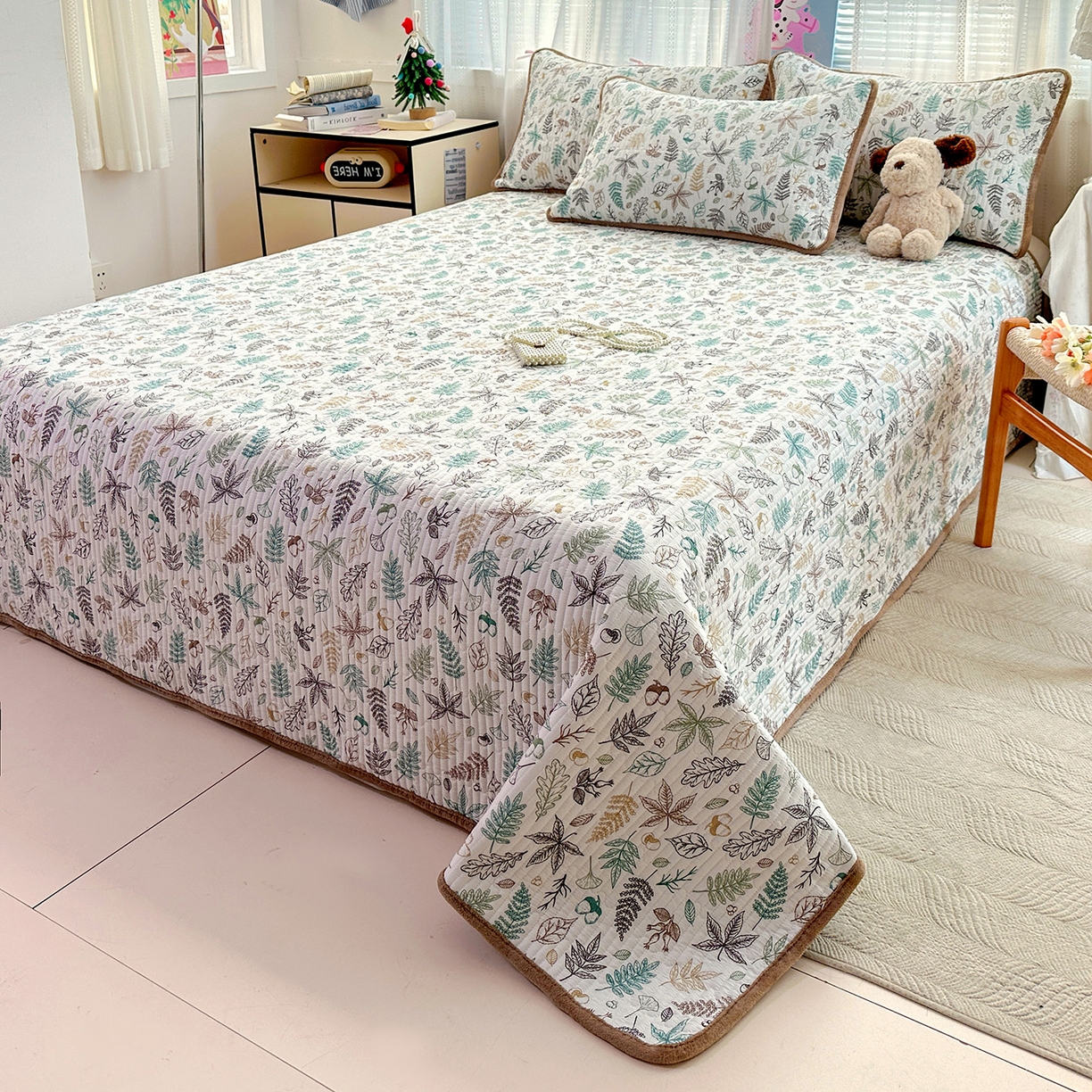 91家纺网 家纺一手货源 找家纺 恒尚居 2026新款A双层纱B牛奶绒床盖双面两用夹棉床单学生床垫床褥子系列二 落叶【A双层纱-B牛奶绒】