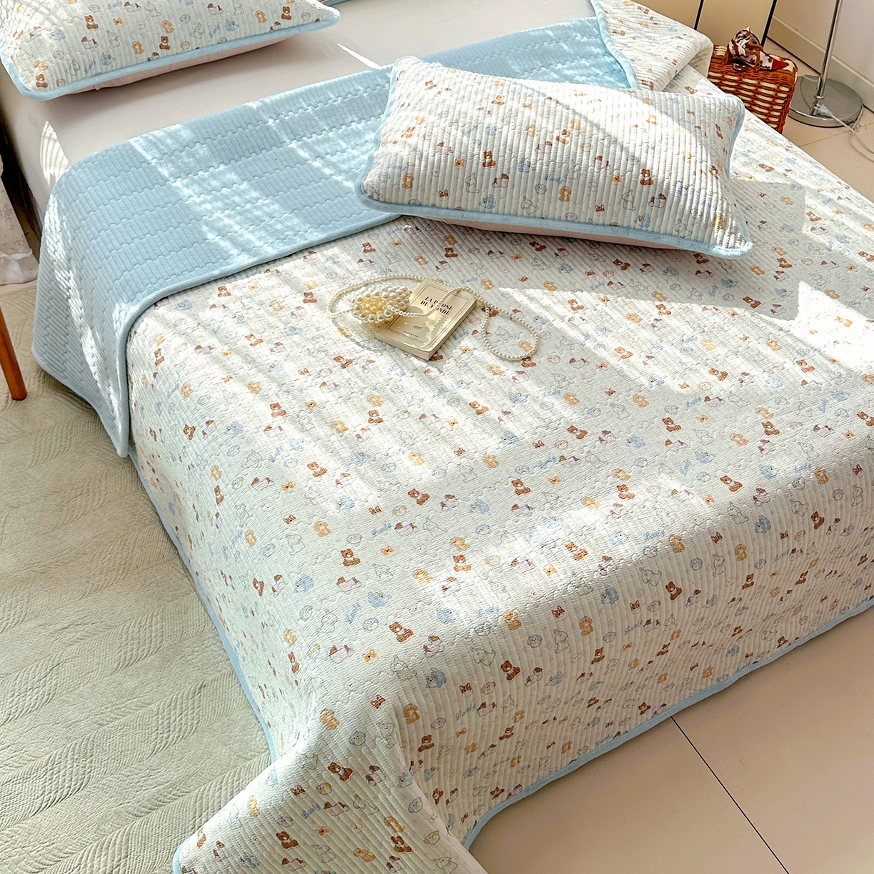 91家纺网 家纺一手货源 找家纺 恒尚居 2026新款A双层纱B牛奶绒床盖双面两用夹棉床单学生床垫床褥子系列二 萌宠乐园【A双层纱-B牛奶绒】