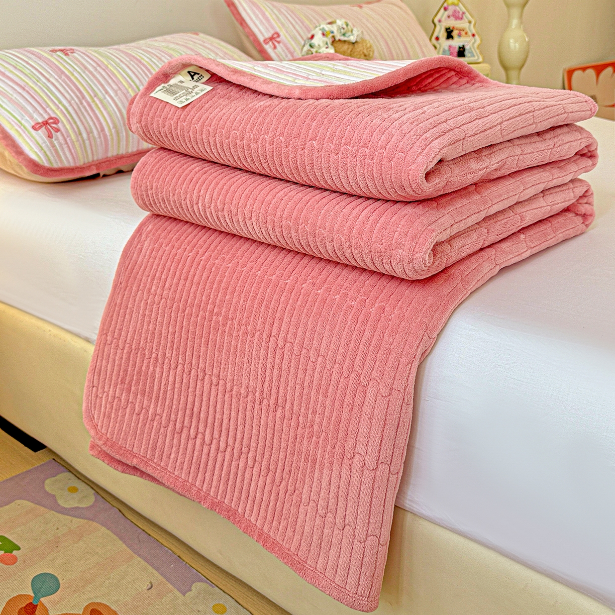 91家纺网 家纺一手货源 找家纺 恒尚居 2026新款A双层纱B牛奶绒床盖双面两用夹棉床单学生床垫床褥子系列二 完美日记【A双层纱-B牛奶绒】