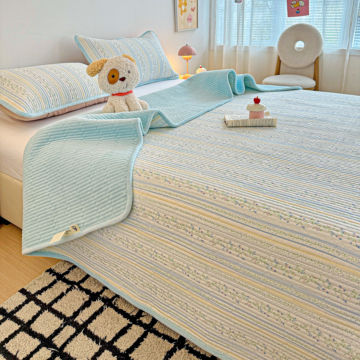 91家纺网 家纺一手货源 找家纺 恒尚居 2026新款A双层纱B牛奶绒床盖双面两用夹棉床单学生床垫床褥子系列二 阳光庄园【A双层纱-B牛奶绒】