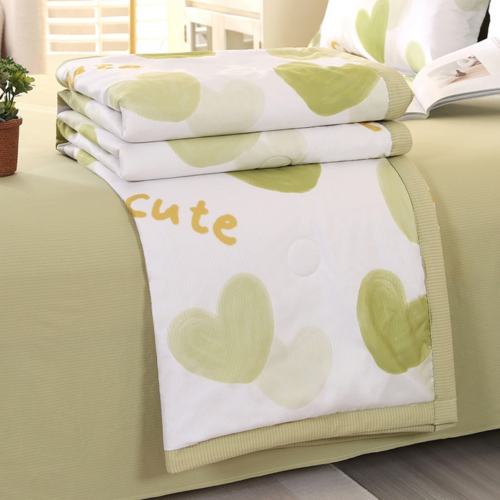 91家纺网 家纺一手货源 找家纺 延遥 2026新款亲肤水洗棉夏被夏凉被夏被四件套 爱心绿