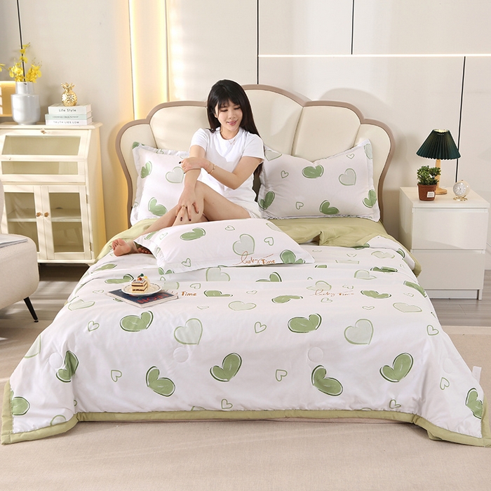 91家纺网 家纺一手货源 找家纺 延遥 2026新款亲肤水洗棉夏被夏凉被夏被四件套 爱心绿