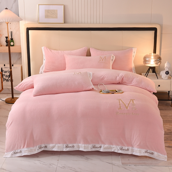 91家纺网 家纺一手货源 找家纺 （总）大米家居 2025新款宽边刺绣牛奶绒四件套-罗曼蒂克系列