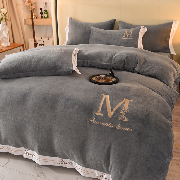 大米家居 2025新款宽边刺绣牛奶绒四件套-罗曼蒂克系列 罗曼蒂克-星空灰