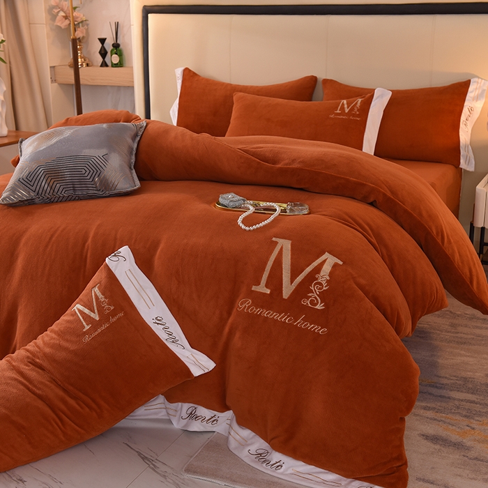 91家纺网 家纺一手货源 找家纺 大米家居 2025新款宽边刺绣牛奶绒四件套-罗曼蒂克系列 罗曼蒂克-奶油橙