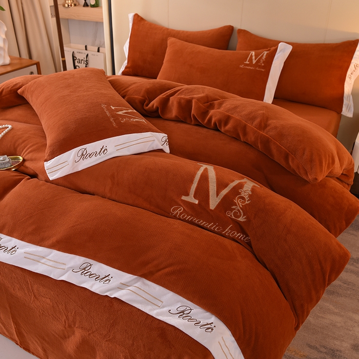 91家纺网 家纺一手货源 找家纺 大米家居 2025新款宽边刺绣牛奶绒四件套-罗曼蒂克系列 罗曼蒂克-奶油橙