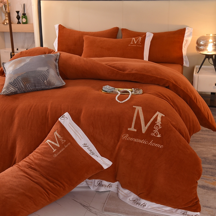 91家纺网 家纺一手货源 找家纺 大米家居 2025新款宽边刺绣牛奶绒四件套-罗曼蒂克系列 罗曼蒂克-奶油橙