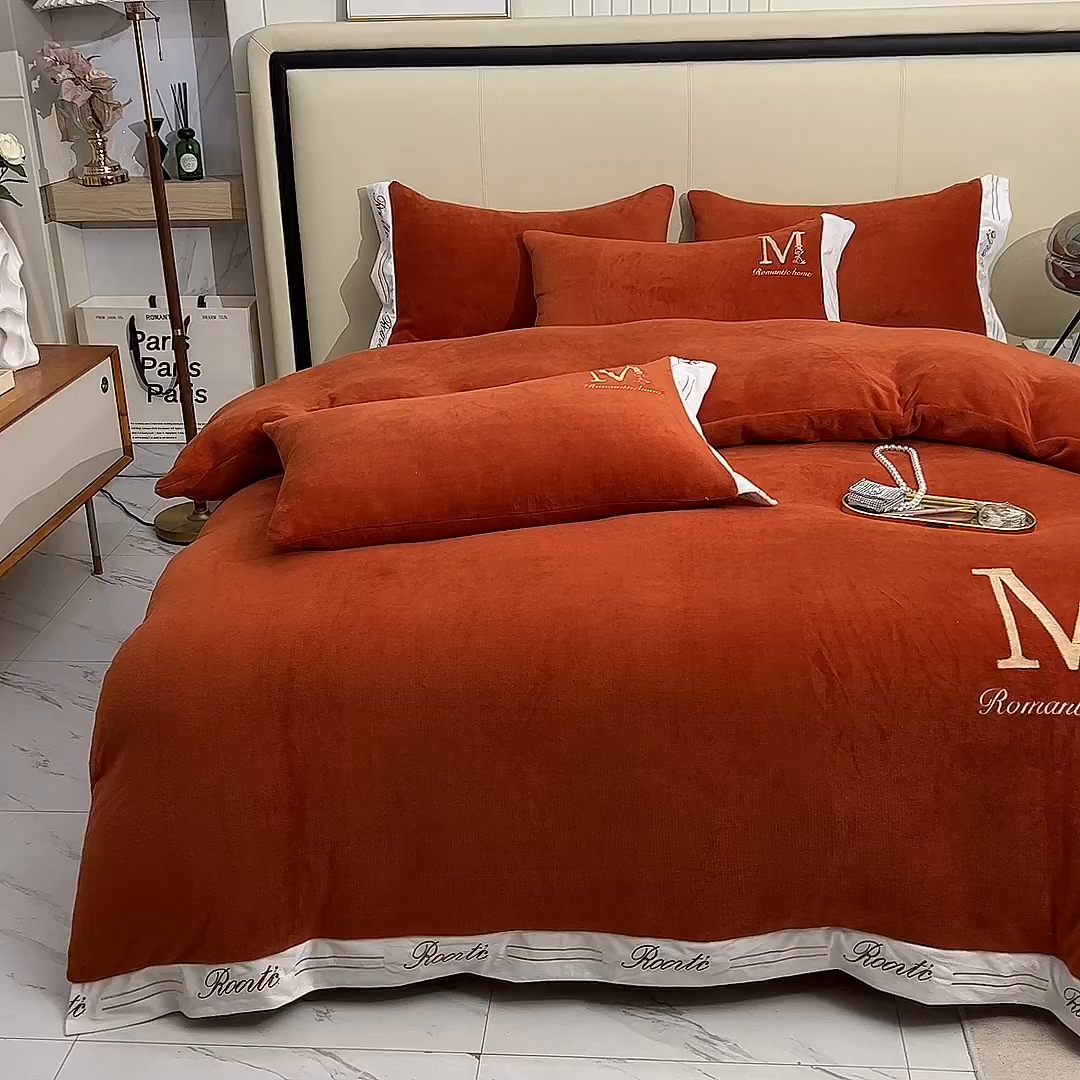 91家纺网 家纺一手货源 找家纺 大米家居 2025新款宽边刺绣牛奶绒四件套-罗曼蒂克系列 罗曼蒂克-奶油橙