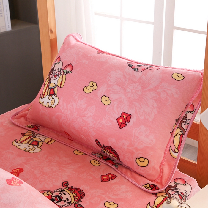 91家纺网 家纺一手货源 找家纺 雨洋家纺 2025新款学生季加厚保暖牛奶绒金貂绒婴儿宝宝学生三件套  八方来财