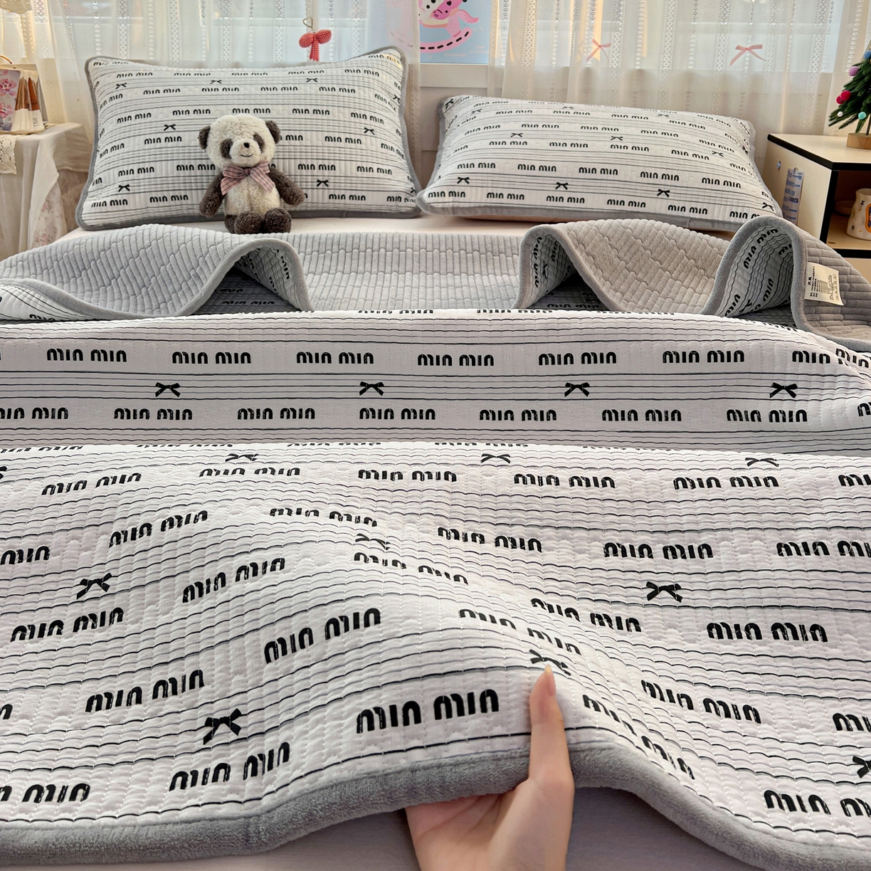 91家纺网 家纺一手货源 找家纺 恒尚居 2026新款A双层纱B牛奶绒床盖双面两用夹棉床单学生床垫床褥子 miu miu【A双层纱-B牛奶绒】