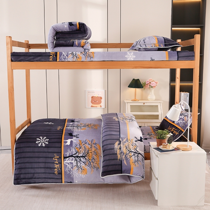 91家纺网 家纺一手货源 找家纺 雨洋家纺 2025新款学生季加厚保暖牛奶绒金貂绒婴儿宝宝学生三件套 一鹿有你