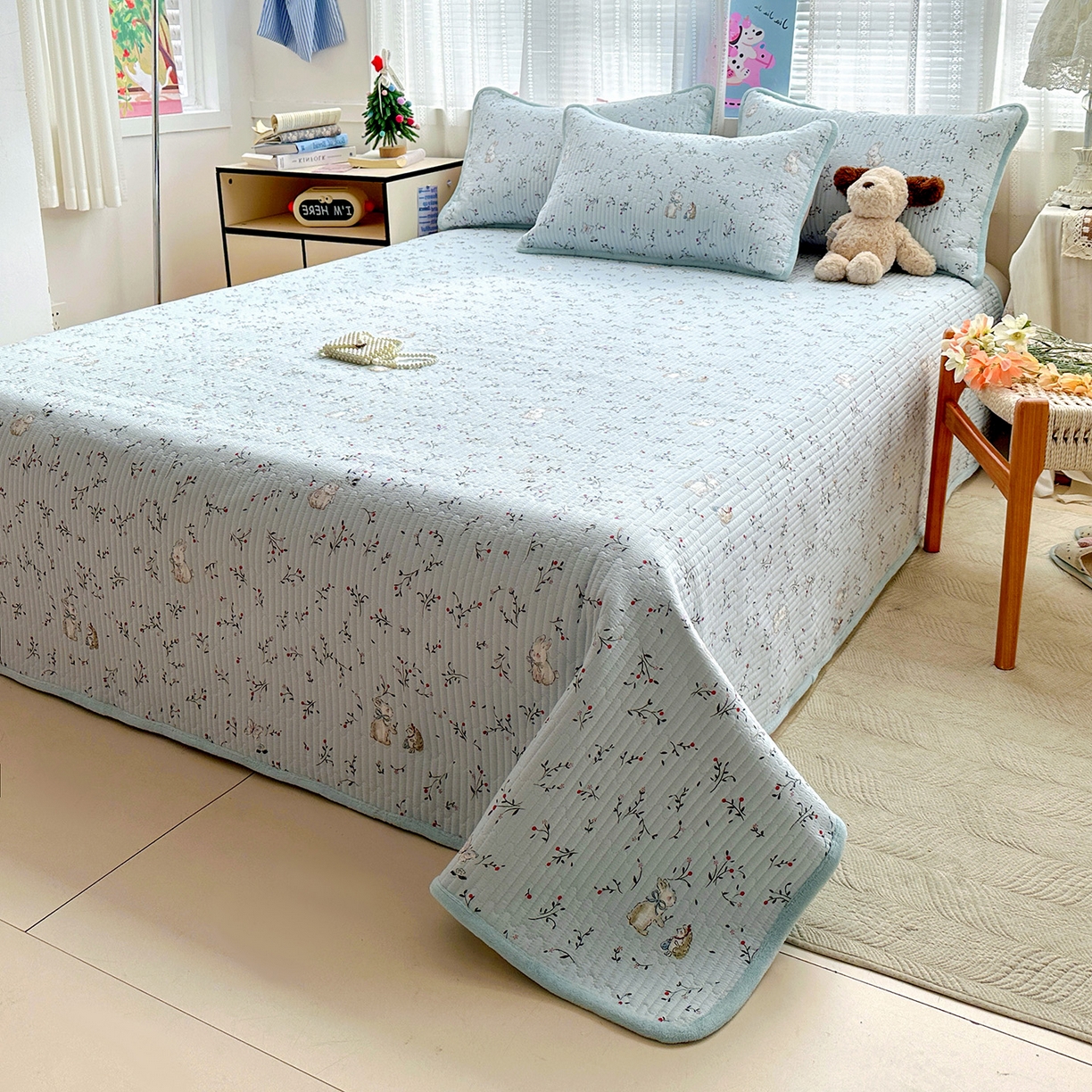 91家纺网 家纺一手货源 找家纺 恒尚居 2026新款A双层纱B牛奶绒床盖双面两用夹棉床单学生床垫床褥子 刺猬与兔【A双层纱-B牛奶绒】