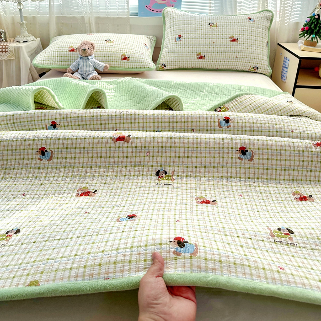 91家纺网 家纺一手货源 找家纺 恒尚居 2026新款A双层纱B牛奶绒床盖双面两用夹棉床单学生床垫床褥子 大笨狗【A双层纱-B牛奶绒】