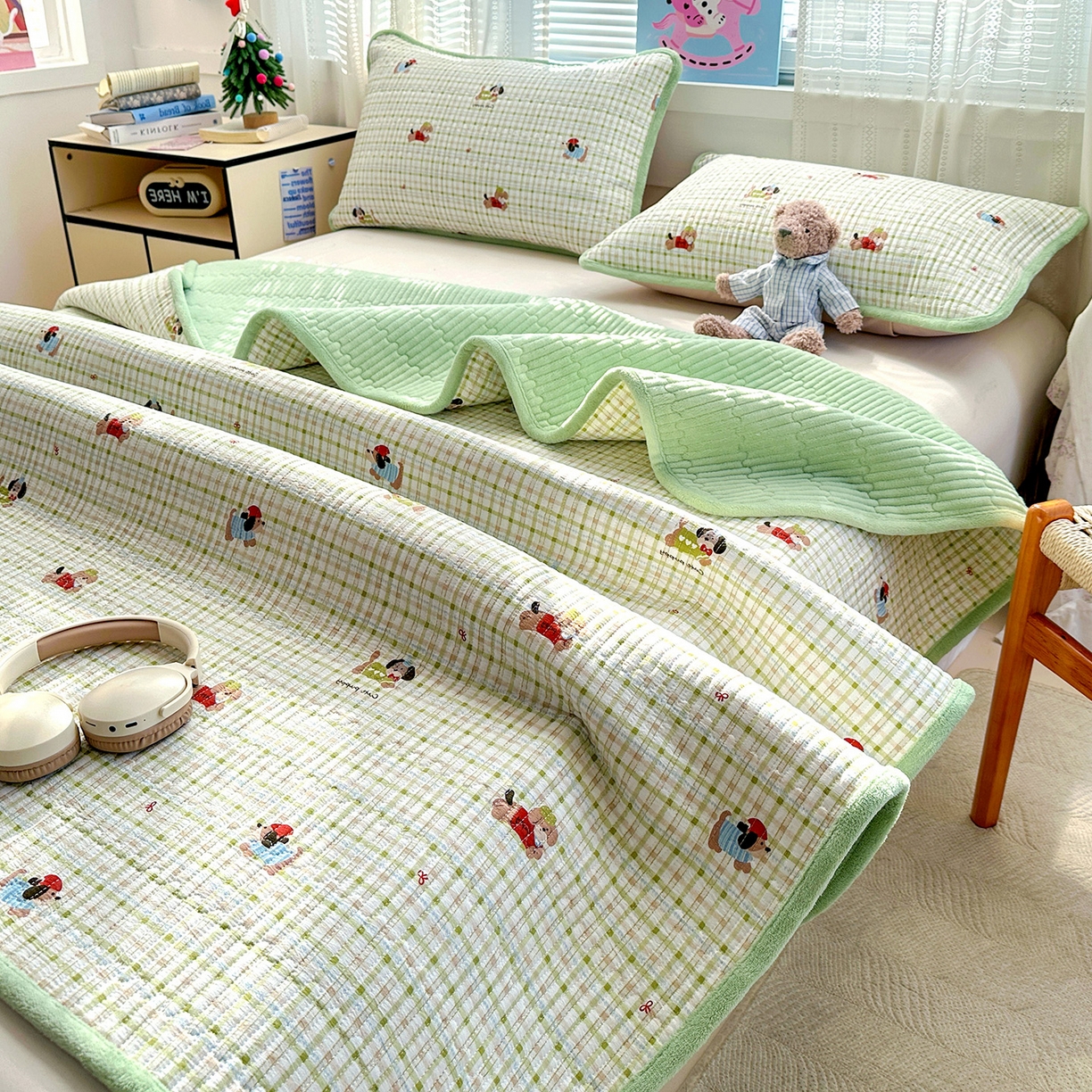 91家纺网 家纺一手货源 找家纺 恒尚居 2026新款A双层纱B牛奶绒床盖双面两用夹棉床单学生床垫床褥子 大笨狗【A双层纱-B牛奶绒】