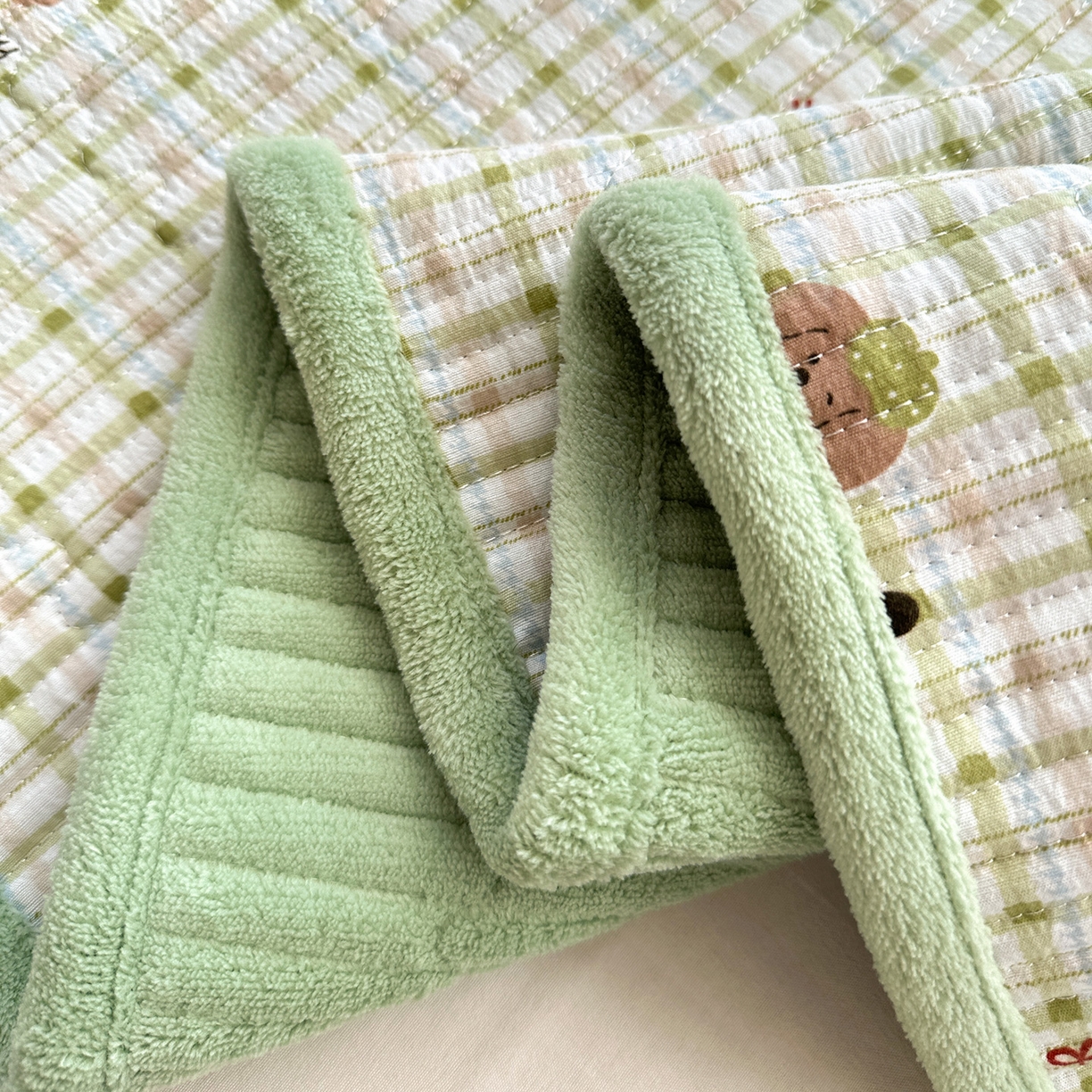 91家纺网 家纺一手货源 找家纺 恒尚居 2026新款A双层纱B牛奶绒床盖双面两用夹棉床单学生床垫床褥子 大笨狗【A双层纱-B牛奶绒】