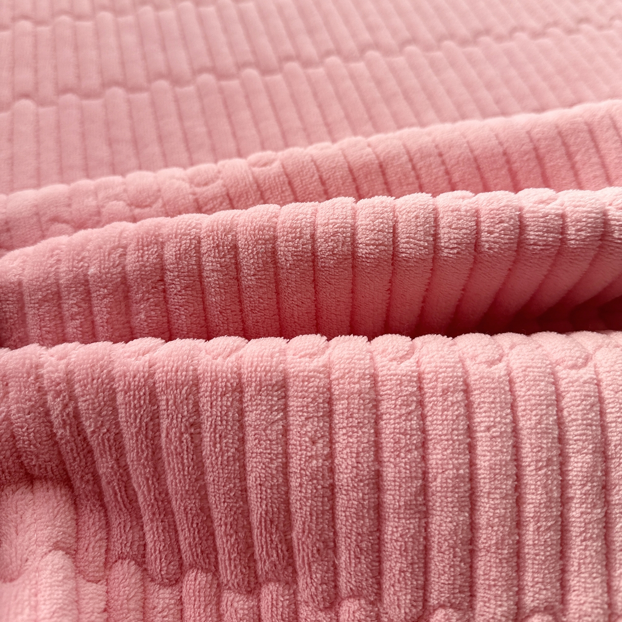 91家纺网 家纺一手货源 找家纺 恒尚居 2026新款A双层纱B牛奶绒床盖双面两用夹棉床单学生床垫床褥子 粉格蝴蝶结【A双层纱-B牛奶绒】