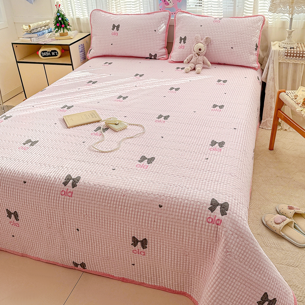 91家纺网 家纺一手货源 找家纺 恒尚居 2026新款A双层纱B牛奶绒床盖双面两用夹棉床单学生床垫床褥子 粉格蝴蝶结【A双层纱-B牛奶绒】