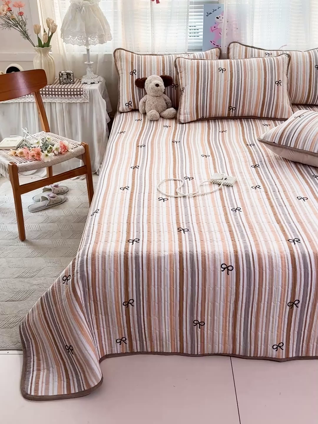 91家纺网 家纺一手货源 找家纺 恒尚居 2026新款A双层纱B牛奶绒床盖双面两用夹棉床单学生床垫床褥子 卡其蝴蝶结【A双层纱-B牛奶绒】