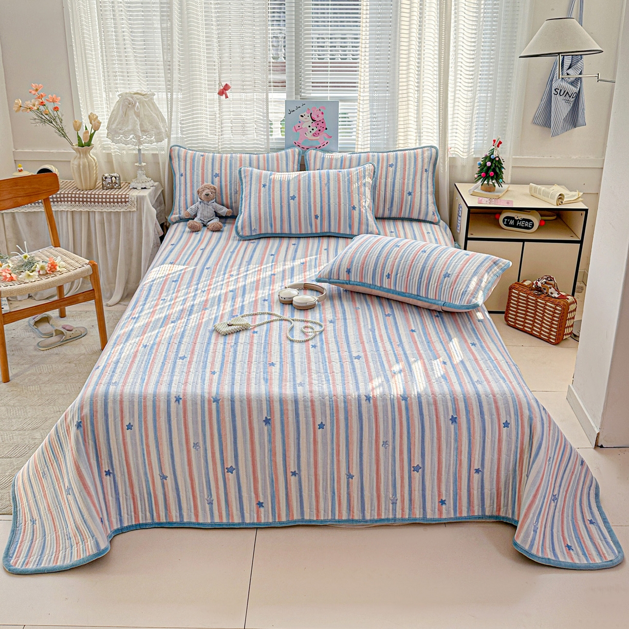 91家纺网 家纺一手货源 找家纺 恒尚居 2026新款A双层纱B牛奶绒床盖双面两用夹棉床单学生床垫床褥子 满天星【A双层纱-B牛奶绒】