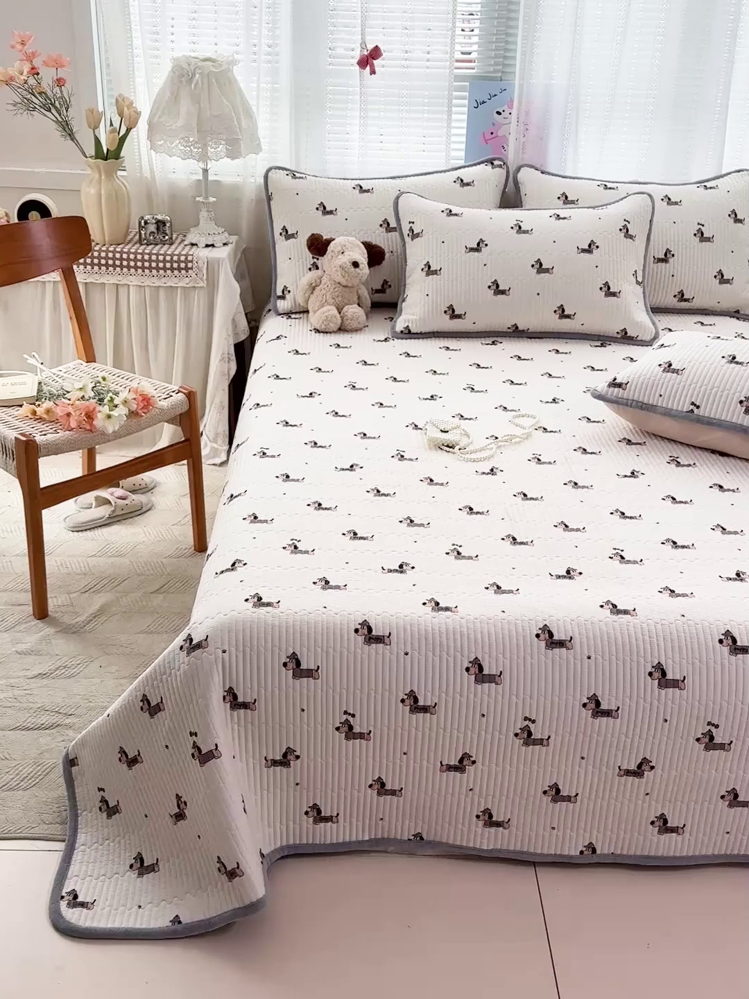 91家纺网 家纺一手货源 找家纺 恒尚居 2026新款A双层纱B牛奶绒床盖双面两用夹棉床单学生床垫床褥子 奇奇狗【A双层纱-B牛奶绒】