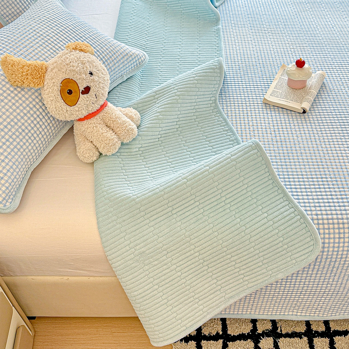 91家纺网 家纺一手货源 找家纺 恒尚居 2026新款A双层纱B牛奶绒床盖双面两用夹棉床单学生床垫床褥子 天蓝格【A双层纱-B牛奶绒】