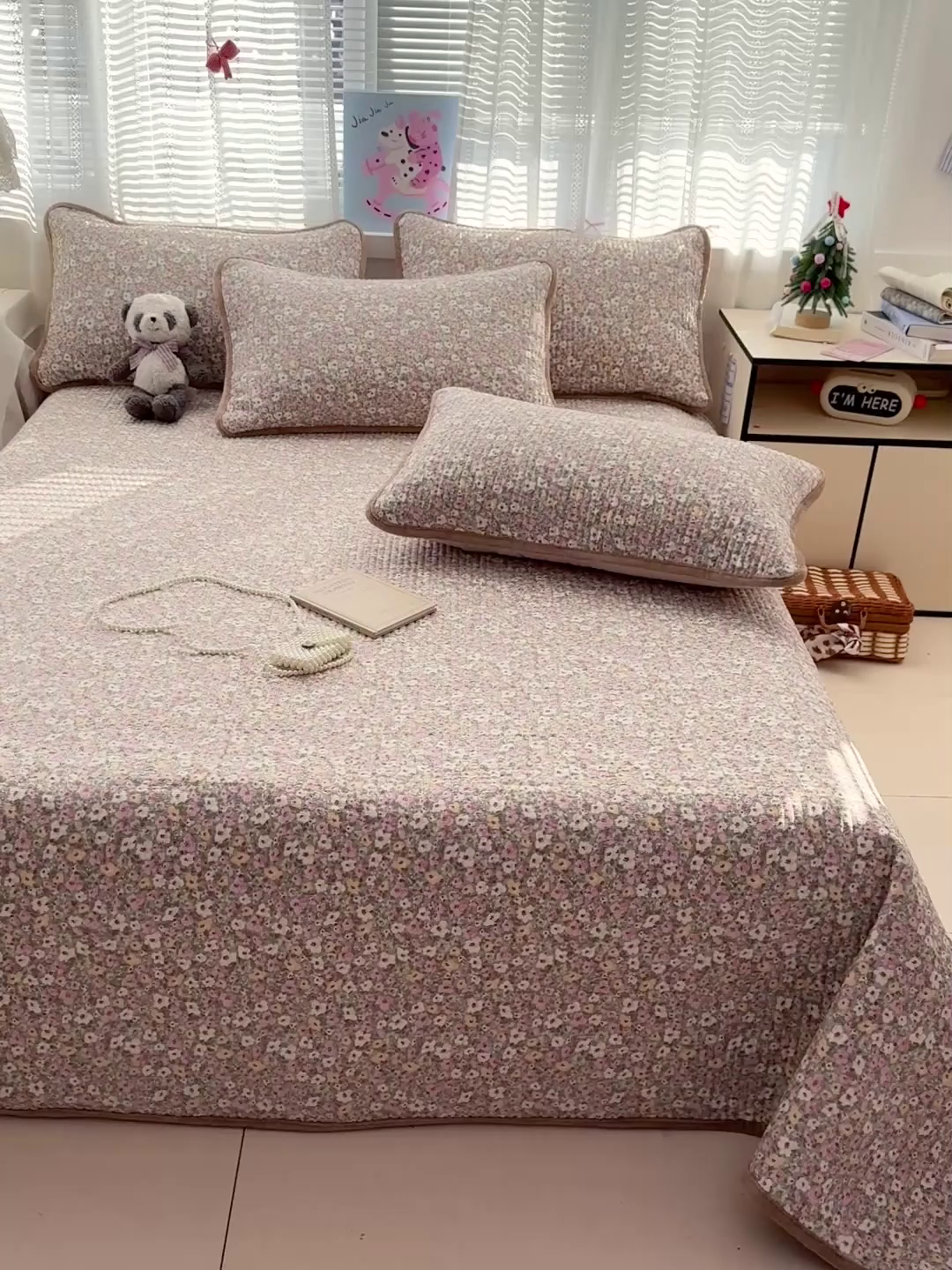 91家纺网 家纺一手货源 找家纺 恒尚居 2026新款A双层纱B牛奶绒床盖双面两用夹棉床单学生床垫床褥子 小碎花【A双层纱-B牛奶绒】