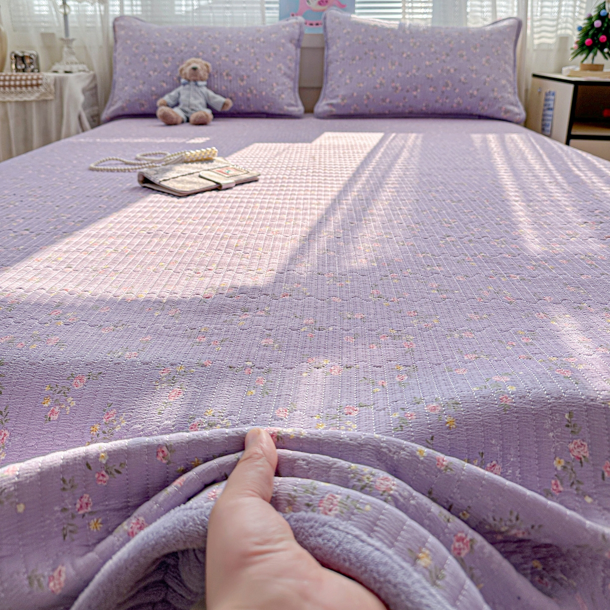 91家纺网 家纺一手货源 找家纺 恒尚居 2026新款A双层纱B牛奶绒床盖双面两用夹棉床单学生床垫床褥子 紫色印象【A双层纱-B牛奶绒】