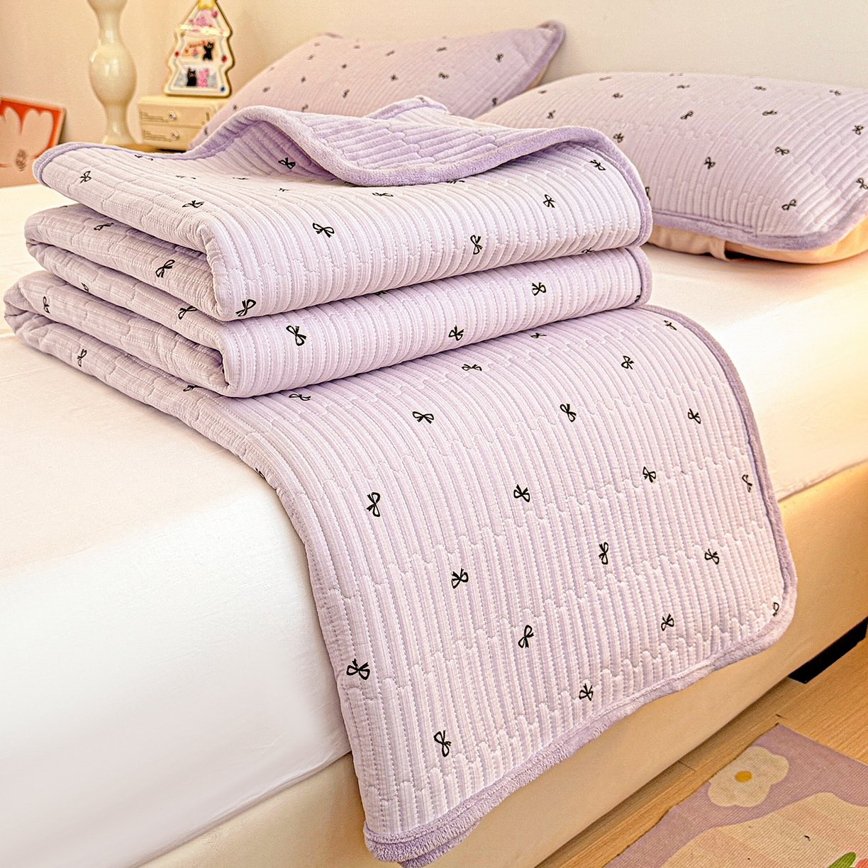 91家纺网 家纺一手货源 找家纺 恒尚居 2026新款A双层纱B牛奶绒床盖双面两用夹棉床单学生床垫床褥子 紫萱【A双层纱-B牛奶绒】