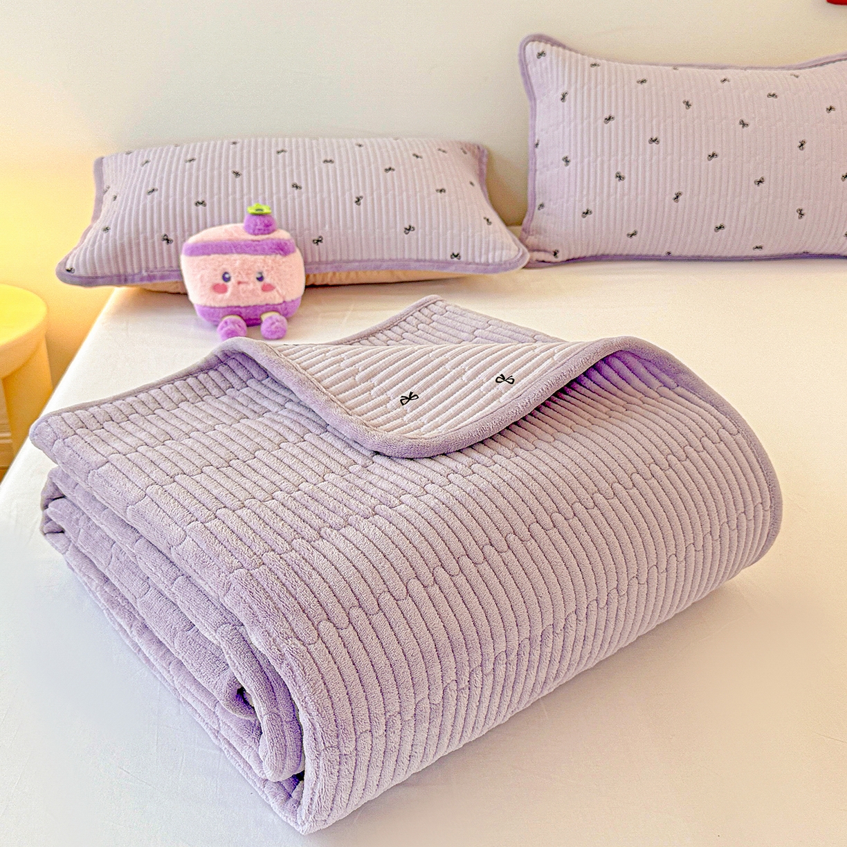 91家纺网 家纺一手货源 找家纺 恒尚居 2026新款A双层纱B牛奶绒床盖双面两用夹棉床单学生床垫床褥子 紫萱【A双层纱-B牛奶绒】