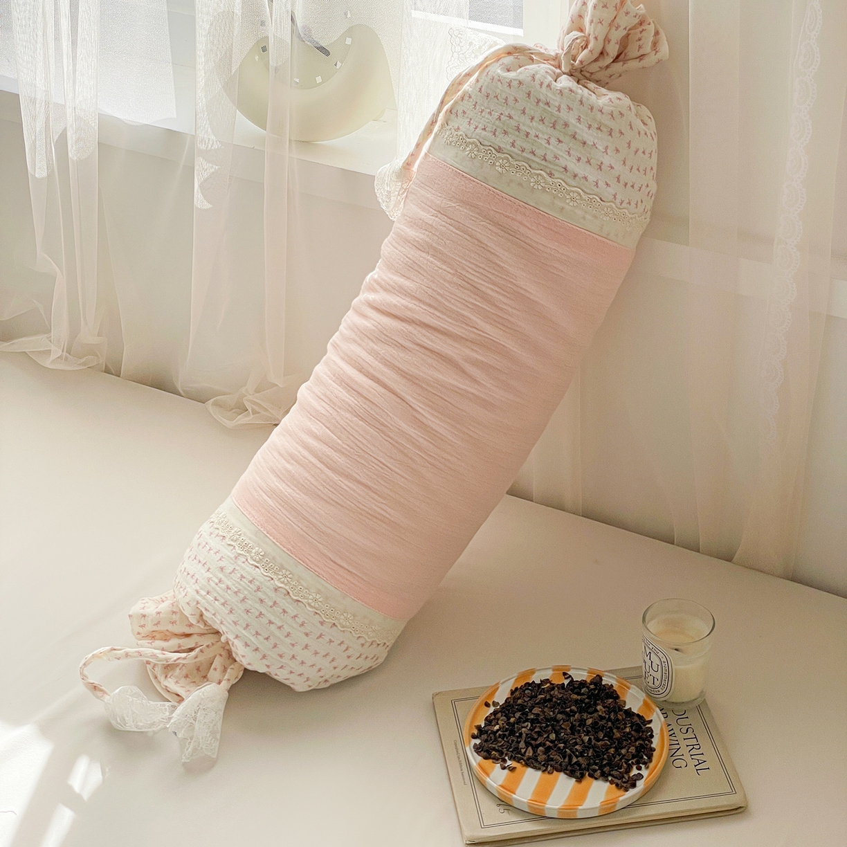 91家纺网 家纺一手货源 找家纺 亦帆枕芯 2025新款多功能枕糖果形荞麦颈椎抱枕透气新生儿侧睡枕枕头枕芯 淡粉-全棉糖果枕