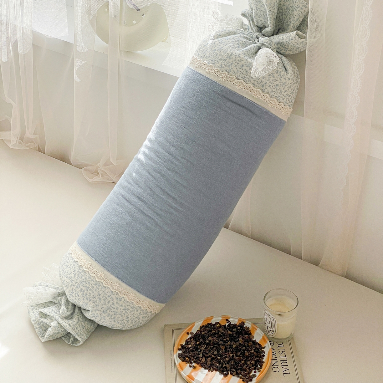 91家纺网 家纺一手货源 找家纺 亦帆枕芯 2025新款多功能枕糖果形荞麦颈椎抱枕透气新生儿侧睡枕枕头枕芯 天蓝-全棉糖果枕