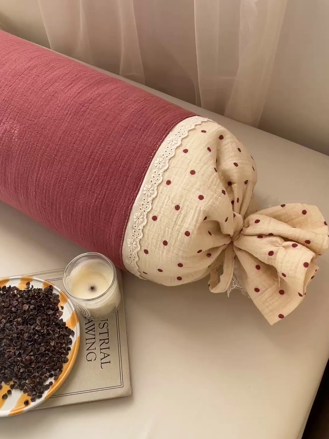 91家纺网 家纺一手货源 找家纺 亦帆枕芯 2025新款多功能枕糖果形荞麦颈椎抱枕透气新生儿侧睡枕枕头枕芯 豆沙-全棉糖果枕