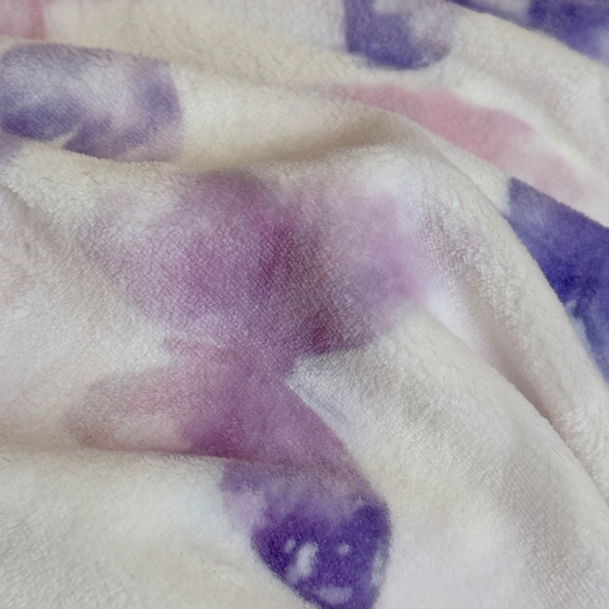 91家纺网 家纺一手货源 找家纺 （总）多乐娜 2025新款高克重260g全消光牛奶绒数码印花法式油画风高端款四件套-安妮（会员-20）控价最低368起