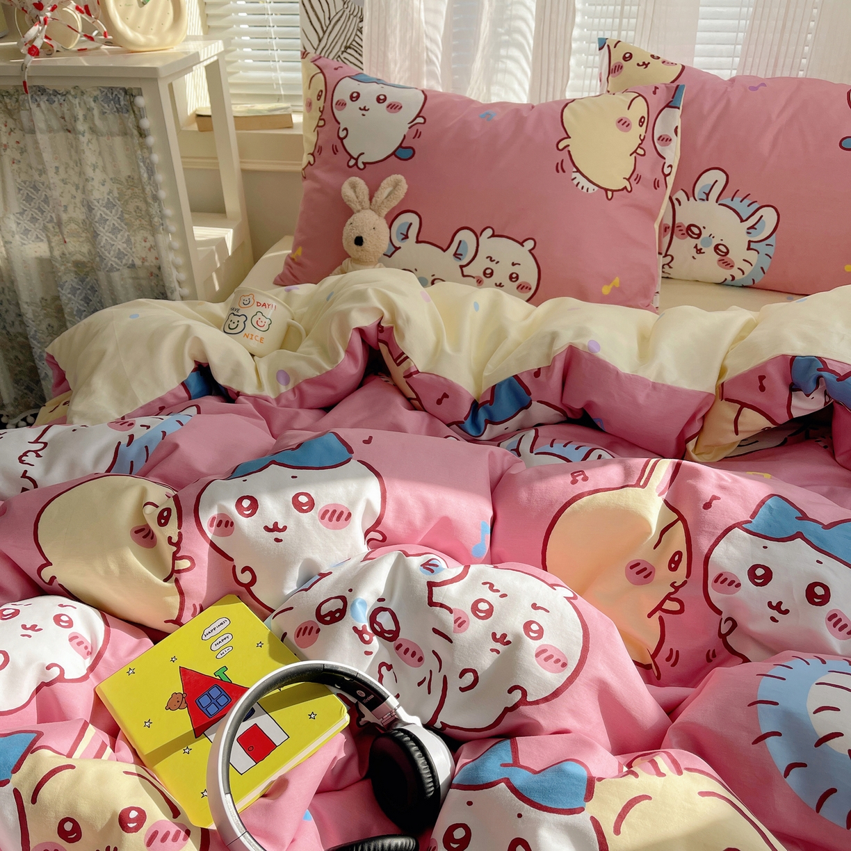 91家纺网 家纺一手货源 找家纺 耀悦家纺 2026新款正版授权吉伊卡哇全棉纯棉四件套单被套枕套 捣蛋莫莫咖