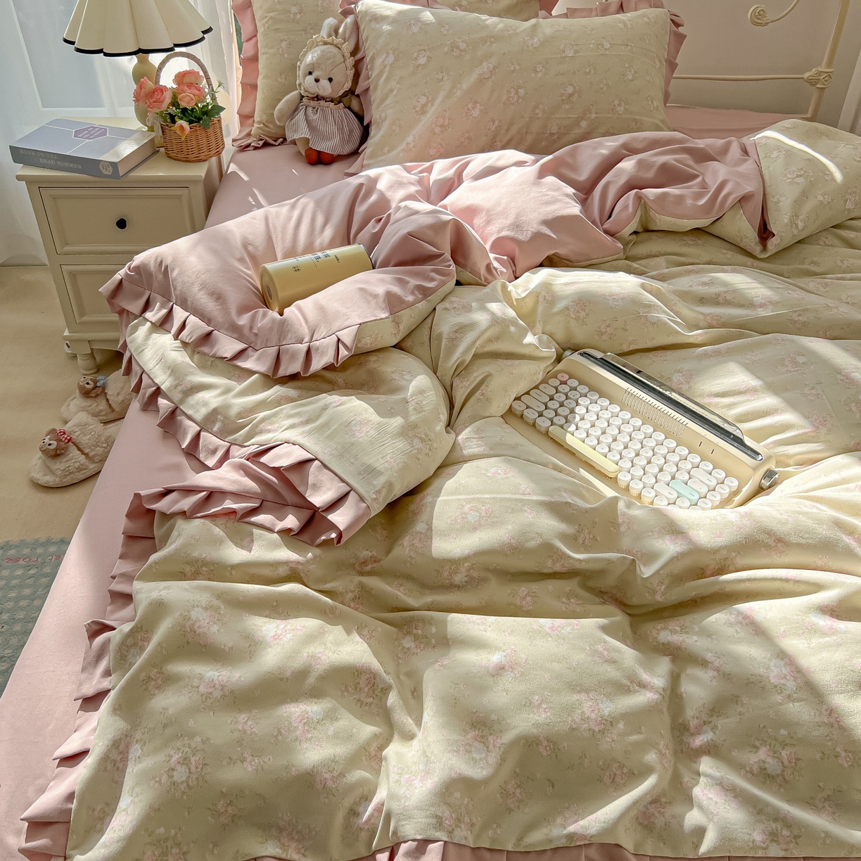 91家纺网 家纺一手货源 找家纺 （总）韩巢家纺 2026新款花边款针织双层纱四件套