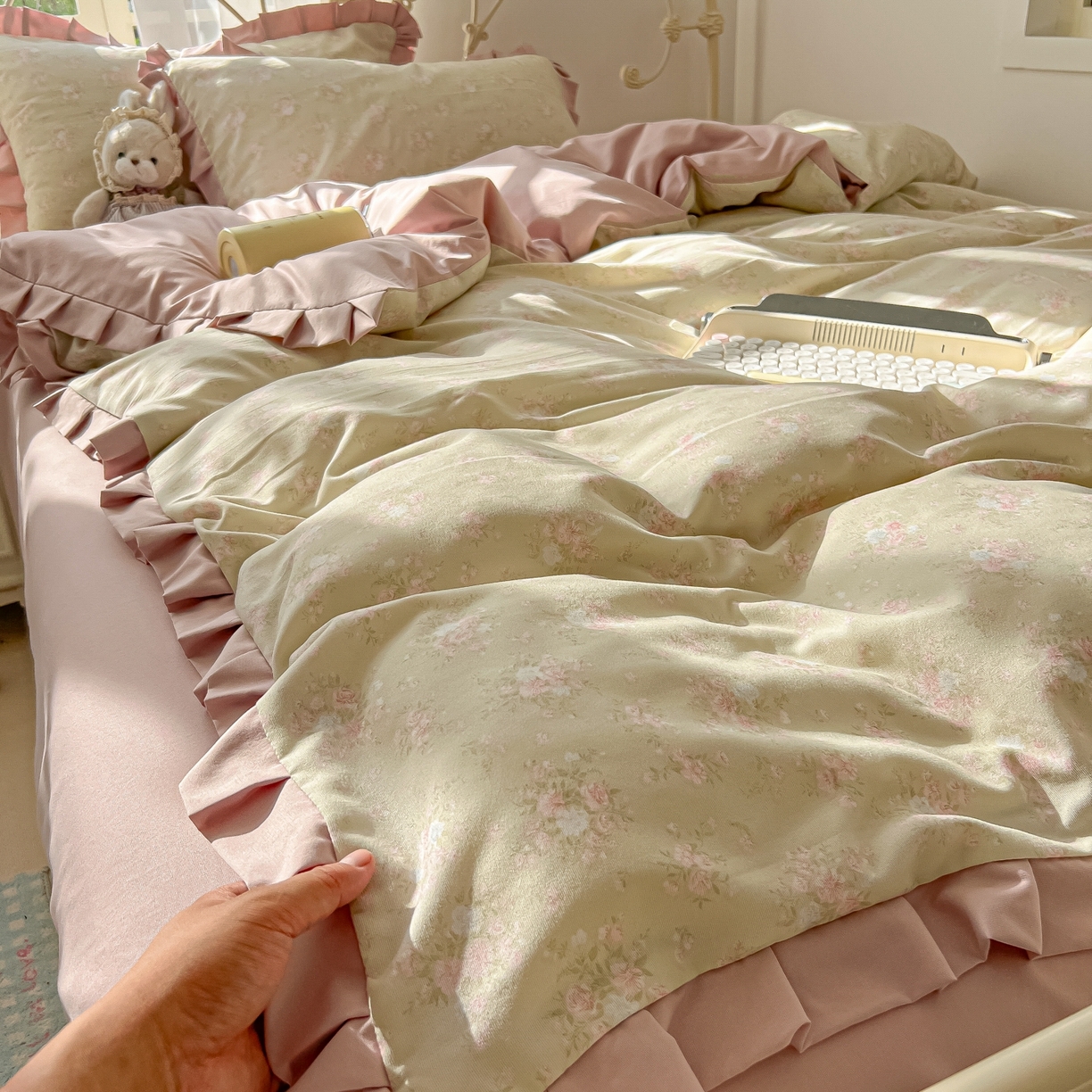 91家纺网 家纺一手货源 找家纺 （总）韩巢家纺 2026新款花边款针织双层纱四件套