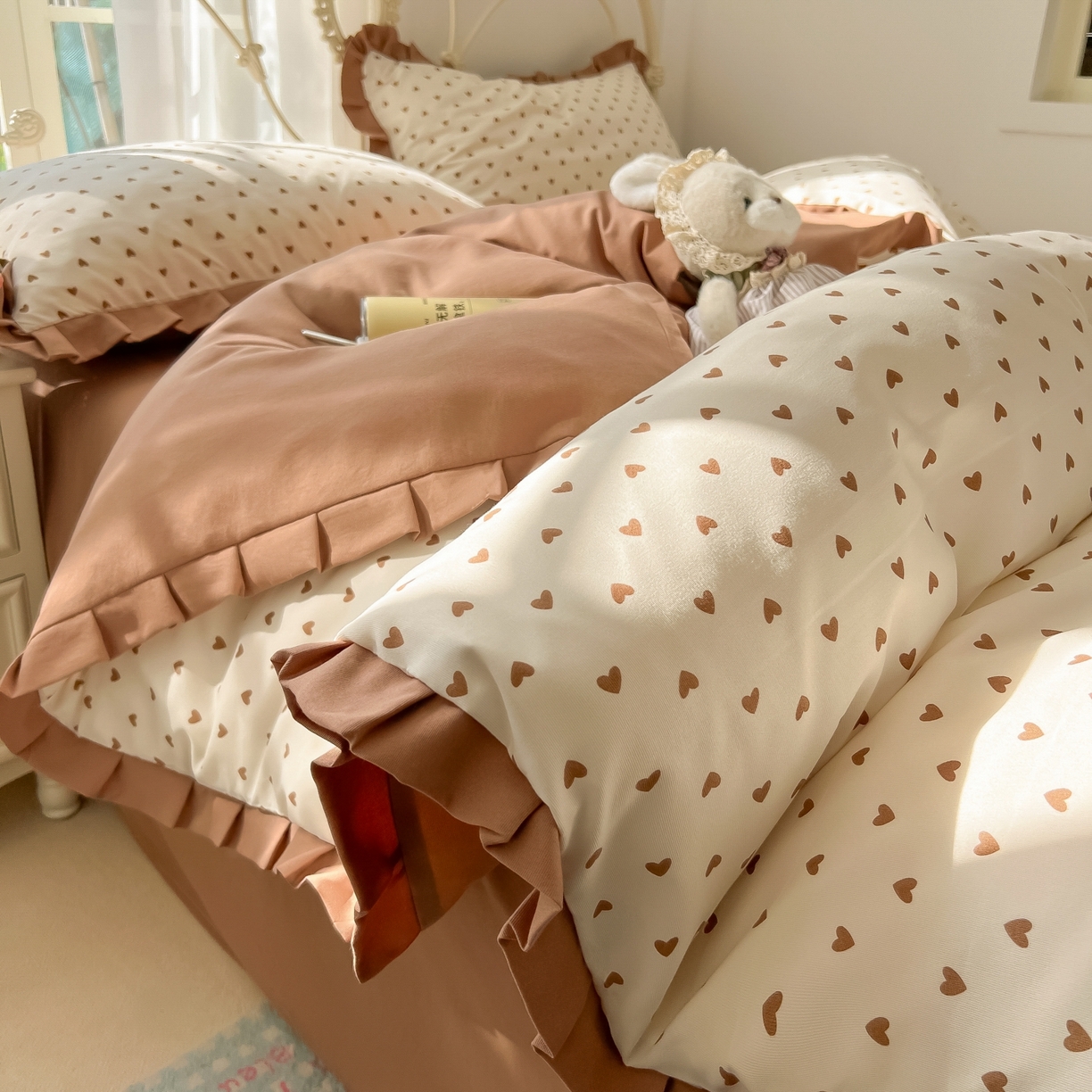 91家纺网 家纺一手货源 找家纺 韩巢家纺 2026新款花边款针织双层纱四件套 爱心