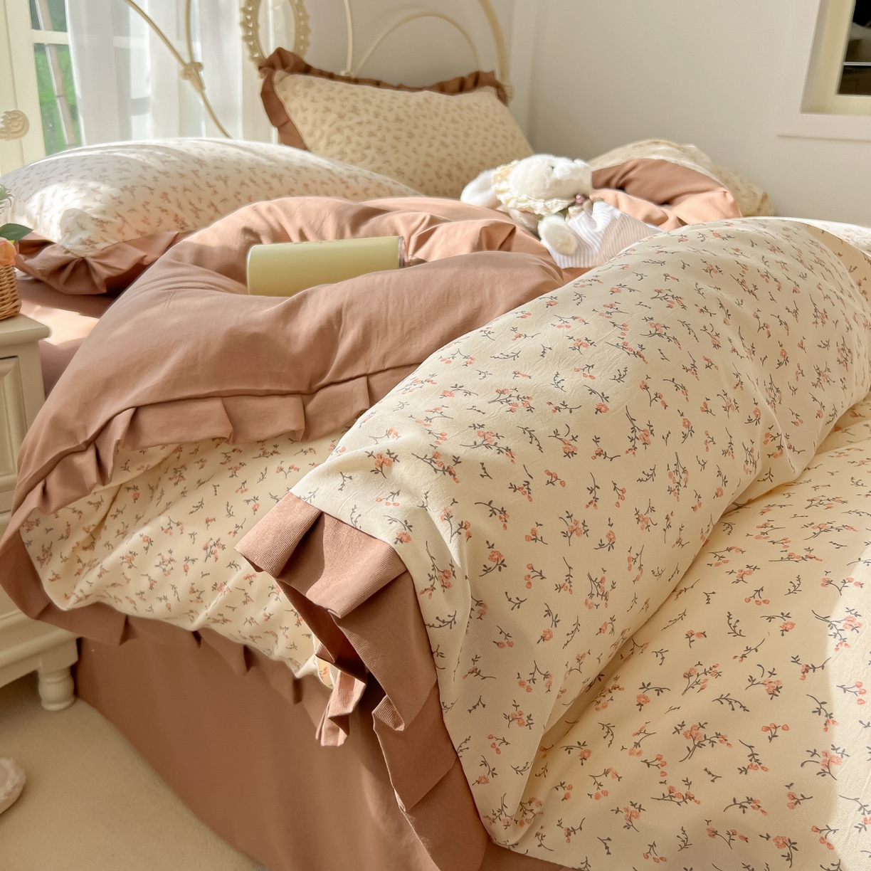 91家纺网 家纺一手货源 找家纺 （总）韩巢家纺 2026新款花边款针织双层纱四件套